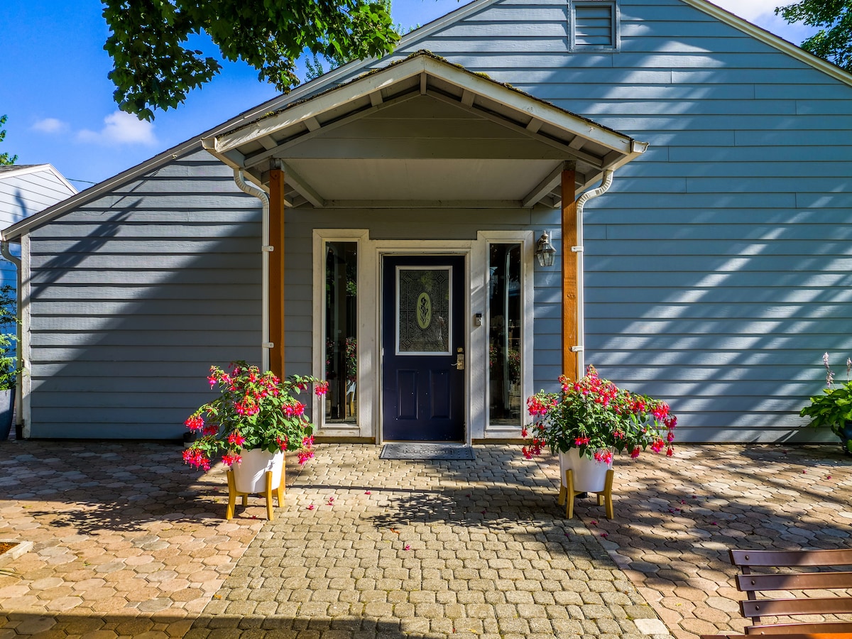 The Charming Little Cottage