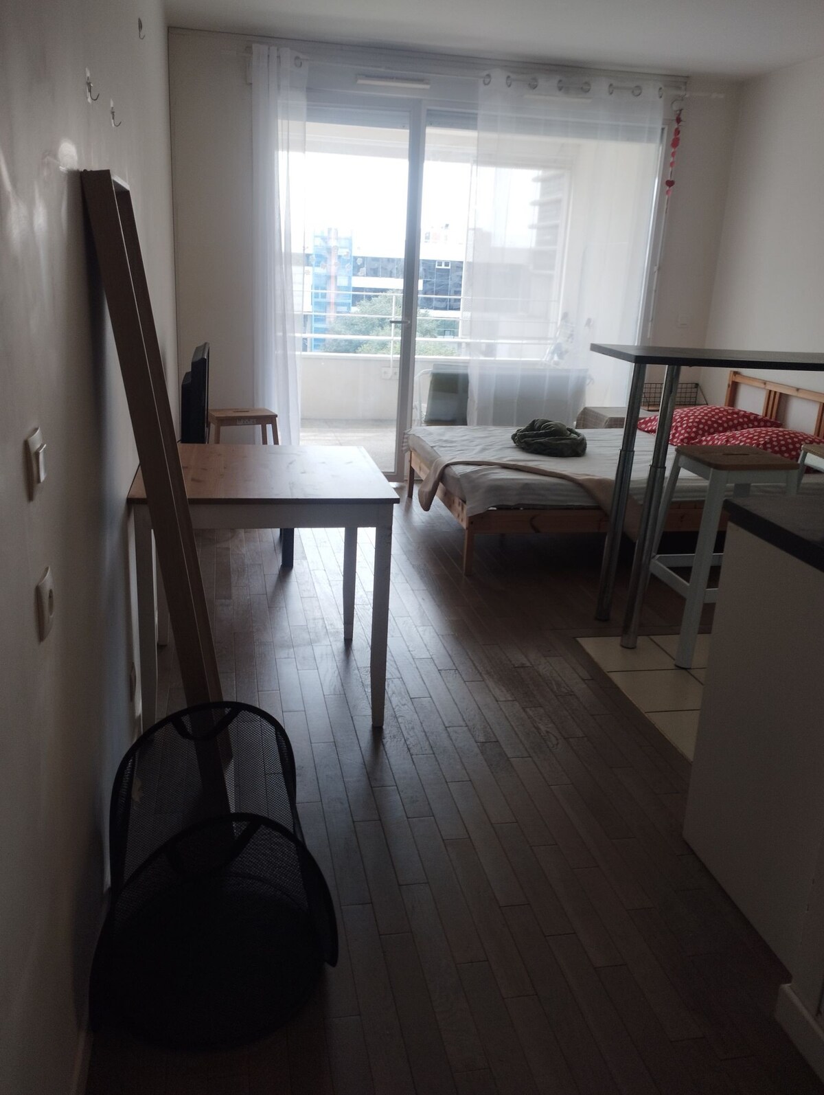 Cosy studio (close 2 La Defense)