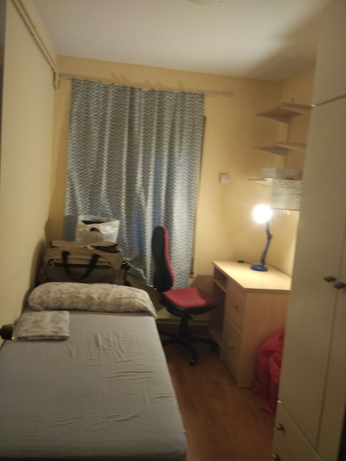 Lleida舒适公寓房间