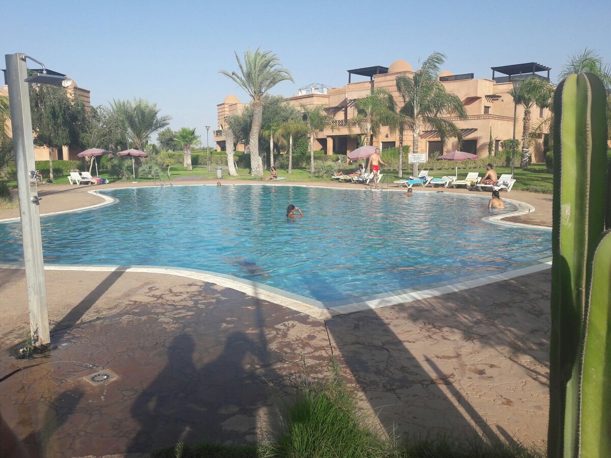 阿特拉斯高尔夫度假村（ Atlas Golf Resort Marrakech ）的舒适公寓