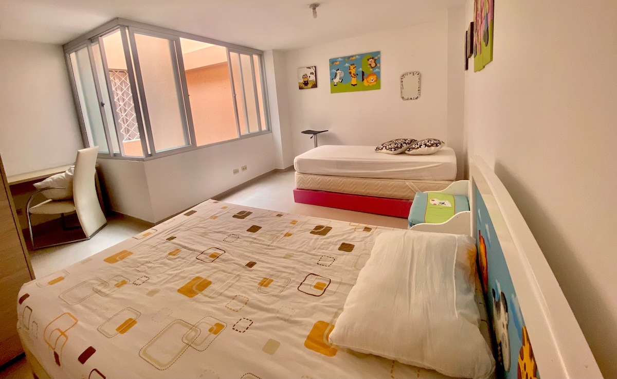 Apartamento amplio con excelente ubicación