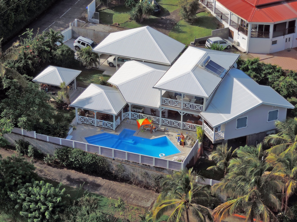 Appartement de charme avec piscine et jaccuzzi