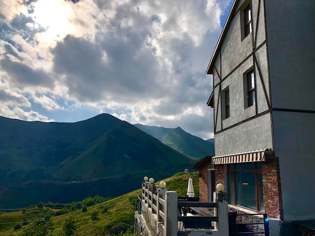 古道里(Gudauri)的民宿