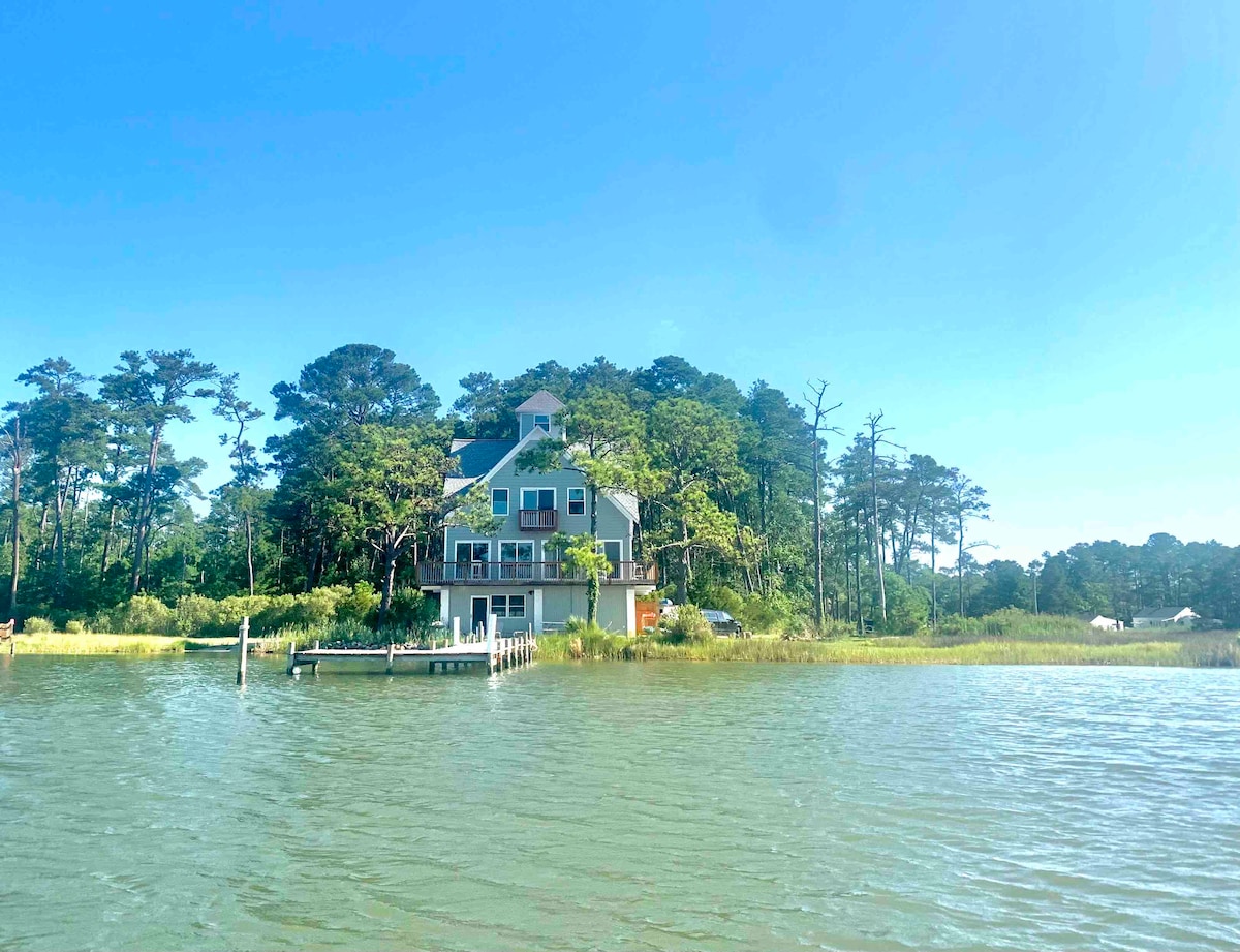 Oyster Creek Retreat: Waterfront | Dock | 2 Kings