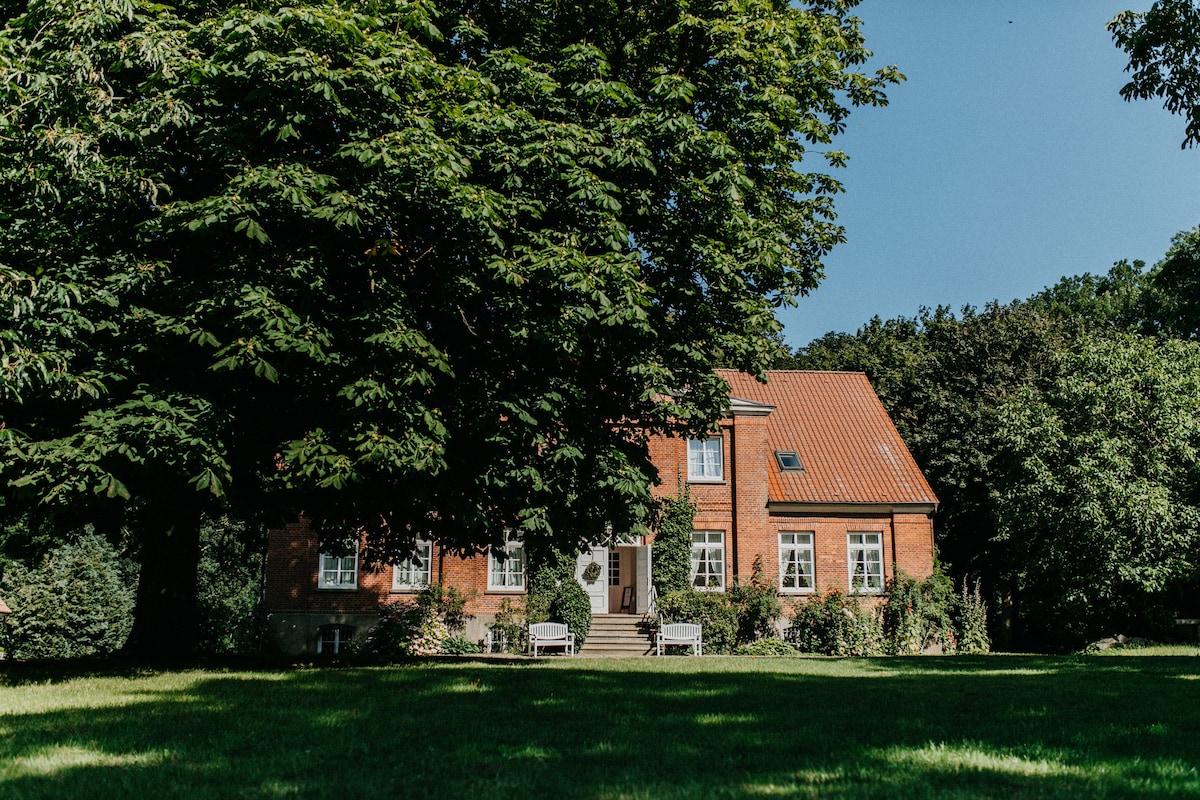 Ferienwohnung Gutshaus Krimvitz auf Rügen 1