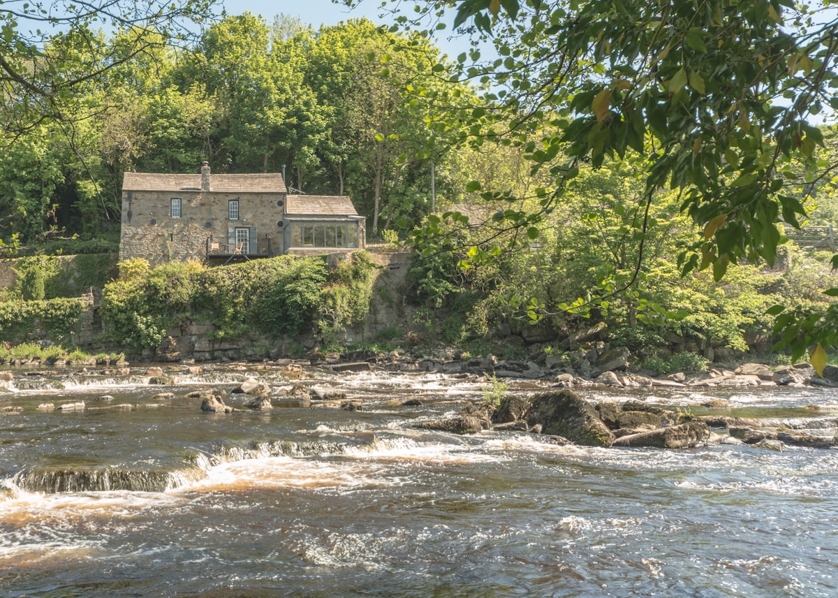 巴纳德城堡（ Barnard Castle ）/戴尔斯（ Dales ） Tees上的River Run乡村小屋