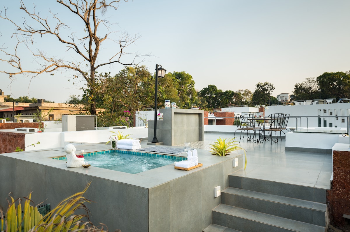 LaZamora-3bhk Pvt pool villa with garden & terrace