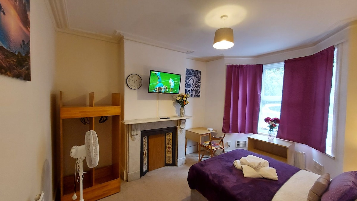 Cosy Haven- 5Bed In Medway Kent-Ideal 4 long Stays