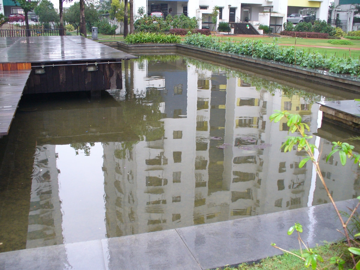 Soma和Palakshi的零步骤家庭住宿+电动车充电