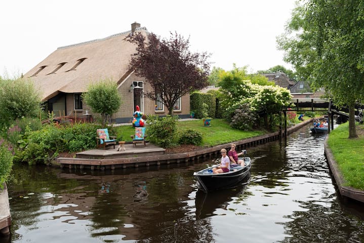 羊角村(Giethoorn)的民宿