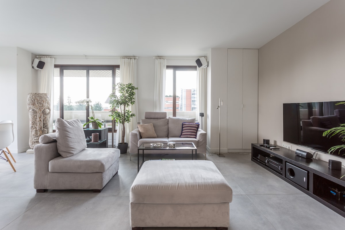 Appartement avec terrasse et vue sur la Seine