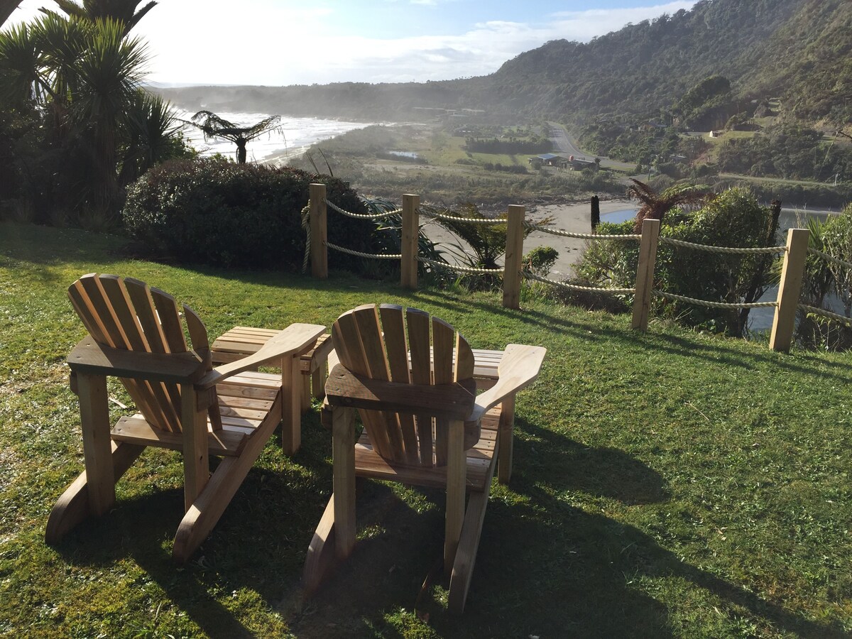 Seaside Cottage, Paparoa Park Motel