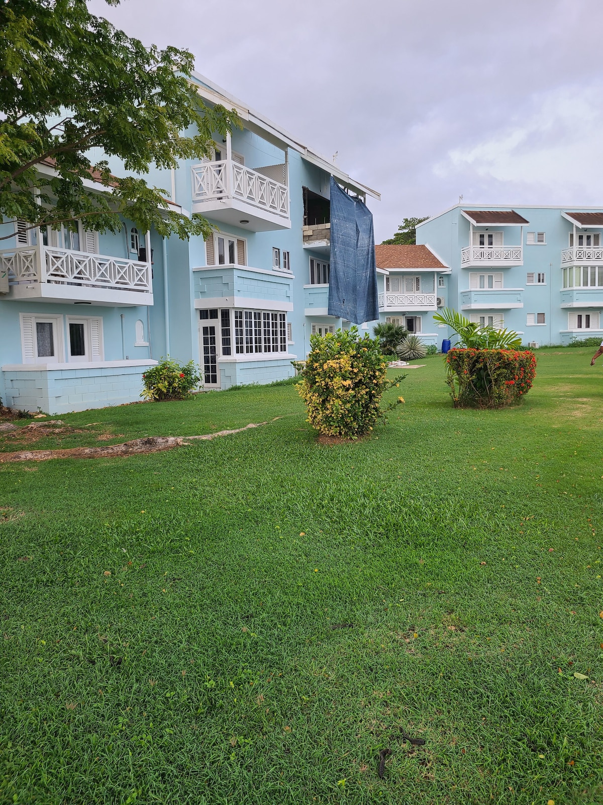 Oasis Ocean View 1 bedroom Point Village Negril