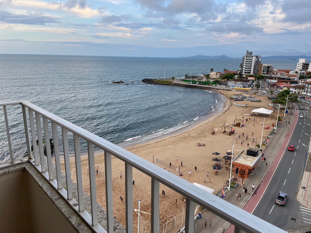 Apartamento BEIRA MAR no centro de Barra Velha