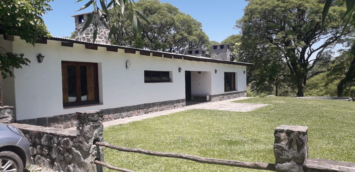 Casa de campo en Raco, vistas increíbles  y pileta