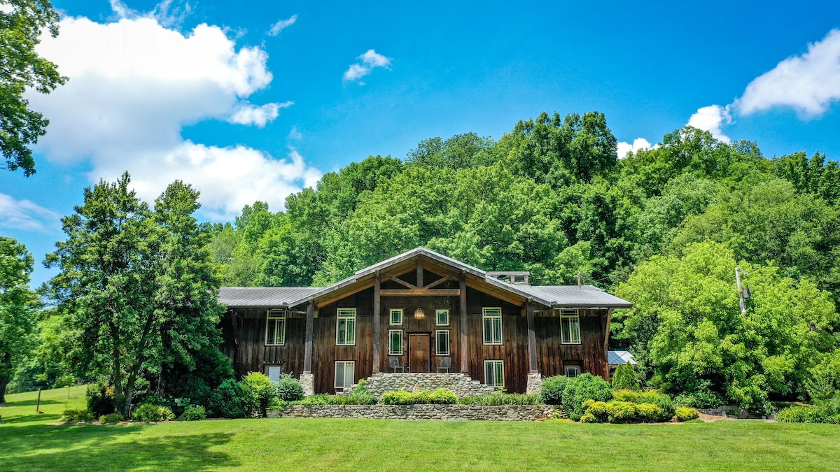 Cascade Hollow Lodge