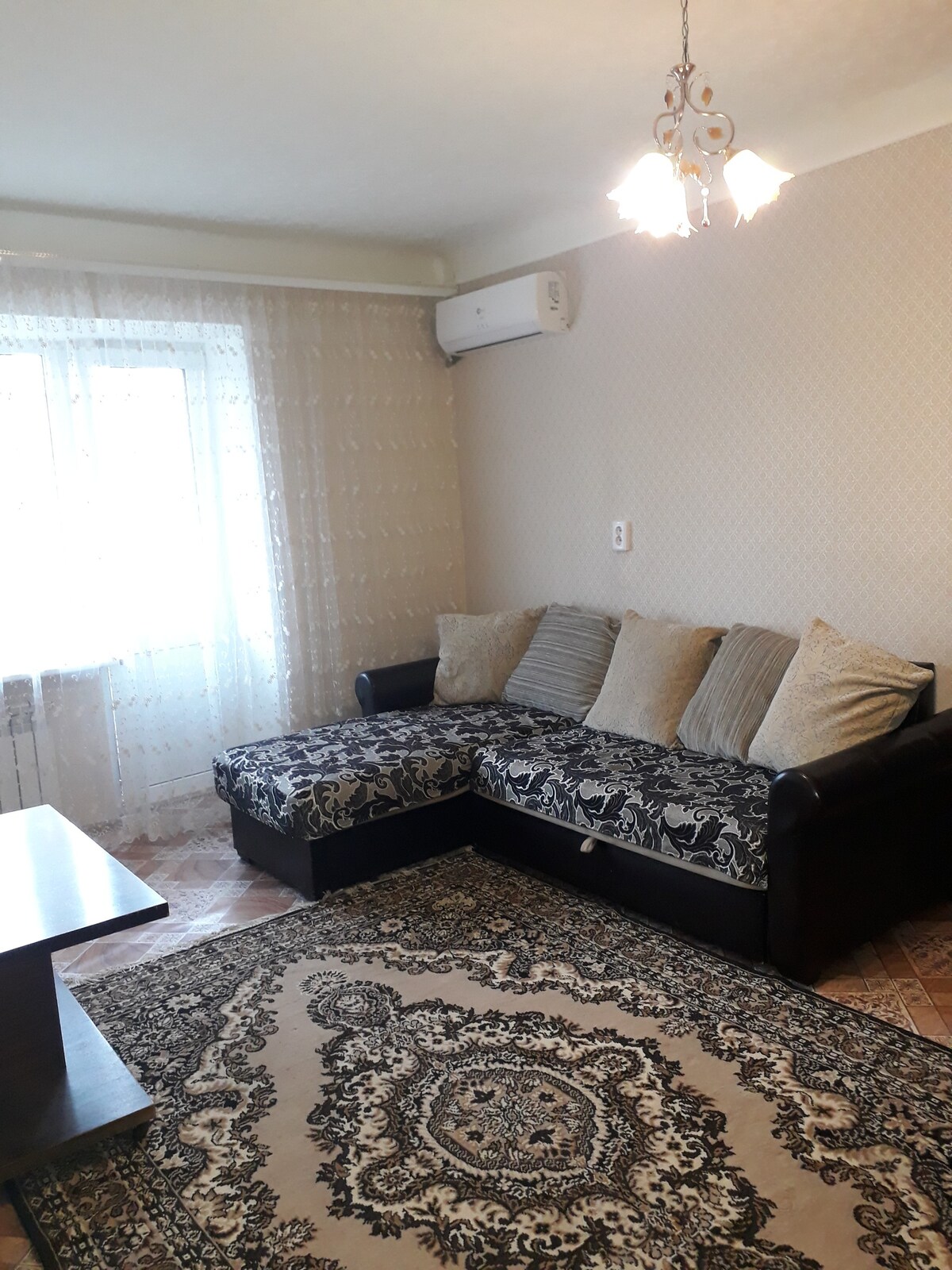 位于Shakhty Sadovaya街的两居室公寓