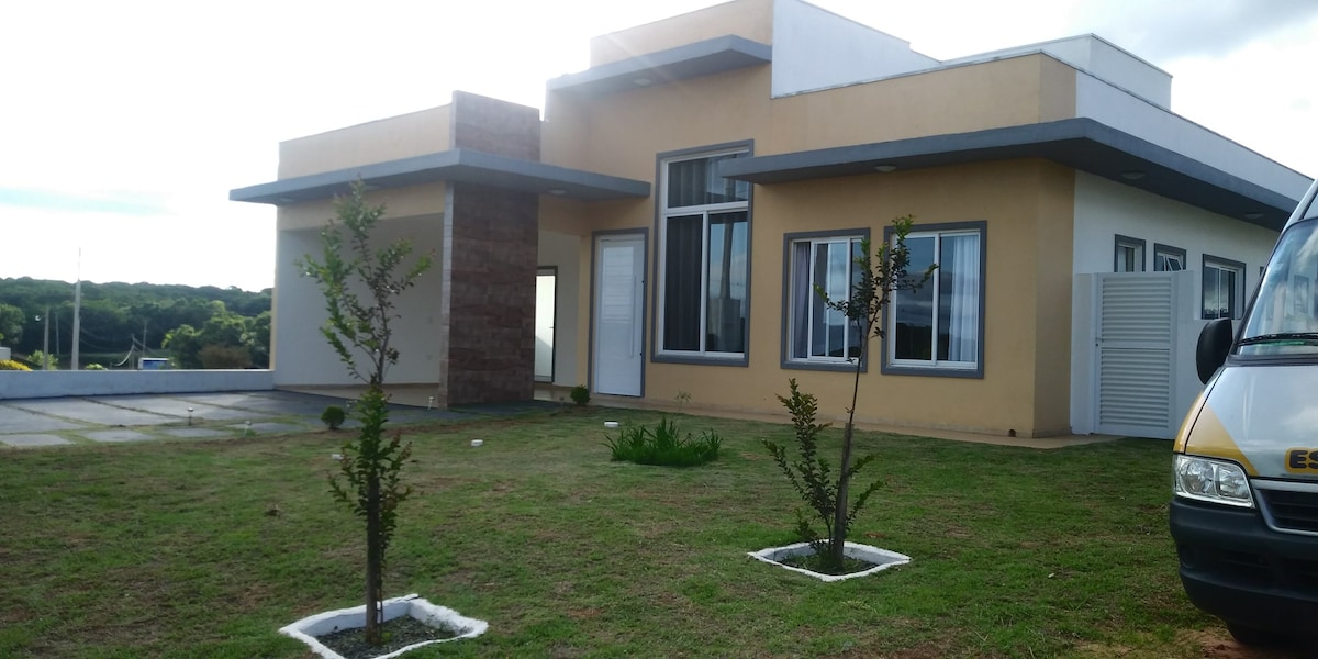 Cottage in Pardinho Condominio Ninho Verde 2