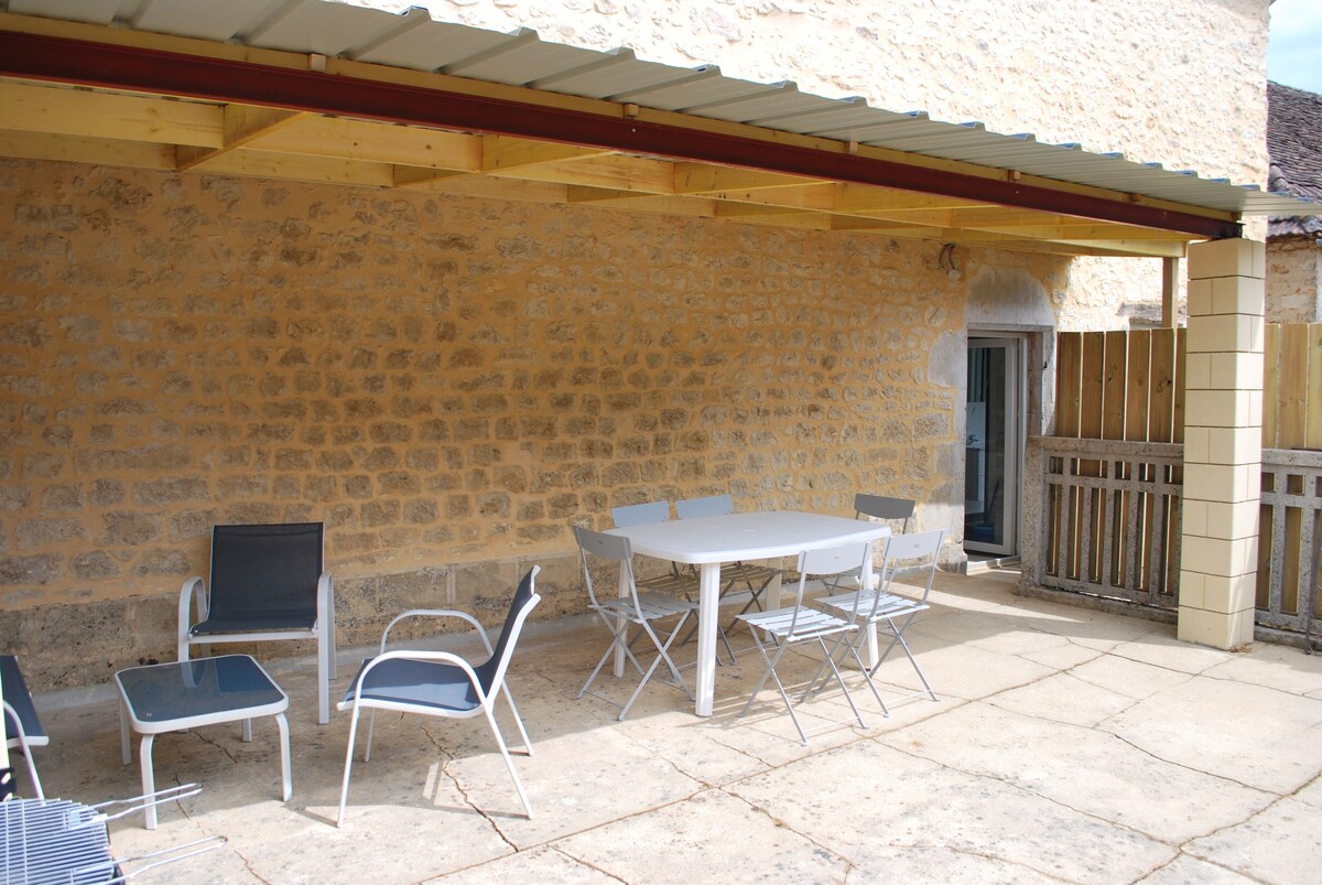 appartement au 1 er étage avec terrasse