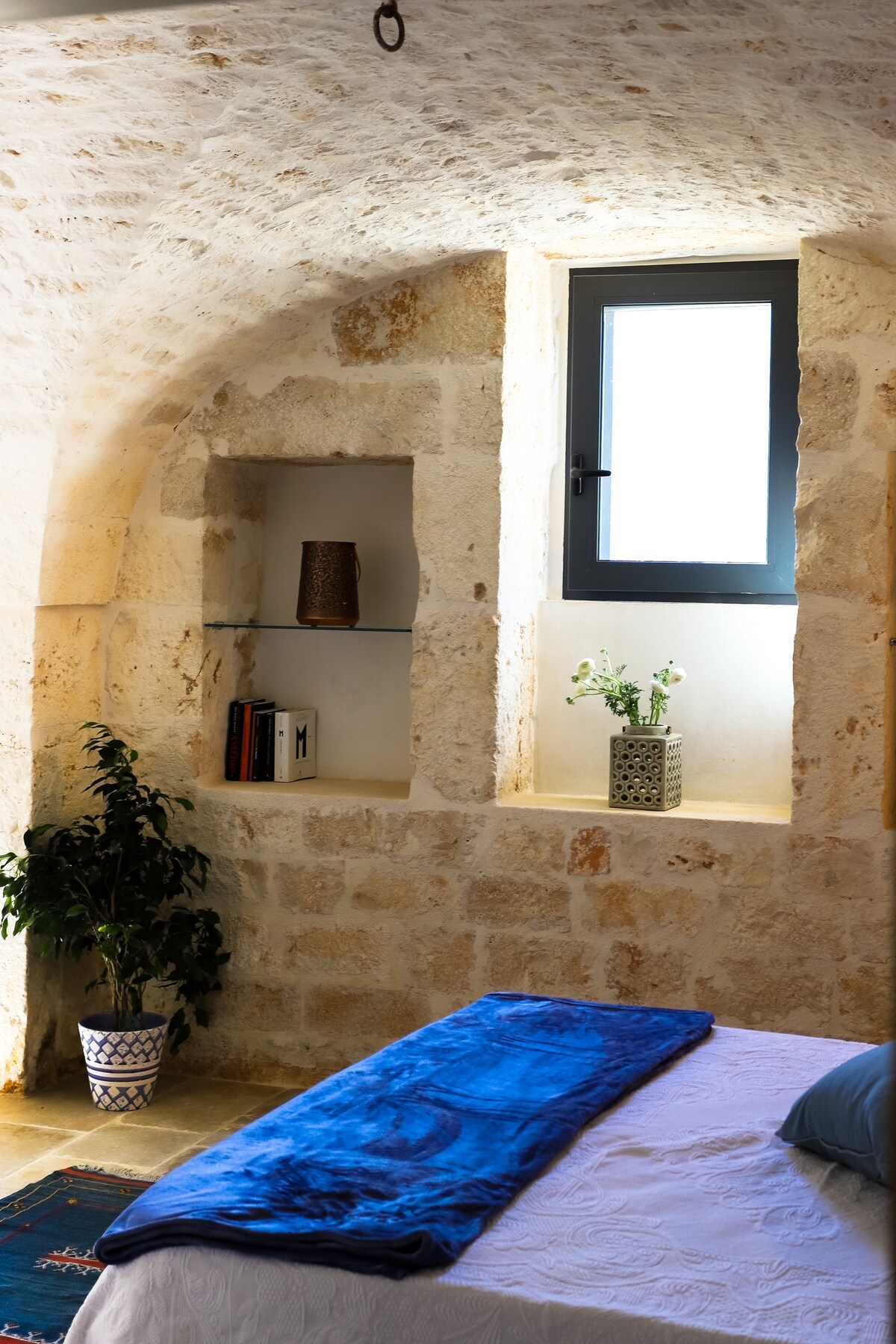 Suite Blue Room: natural stone house in the green