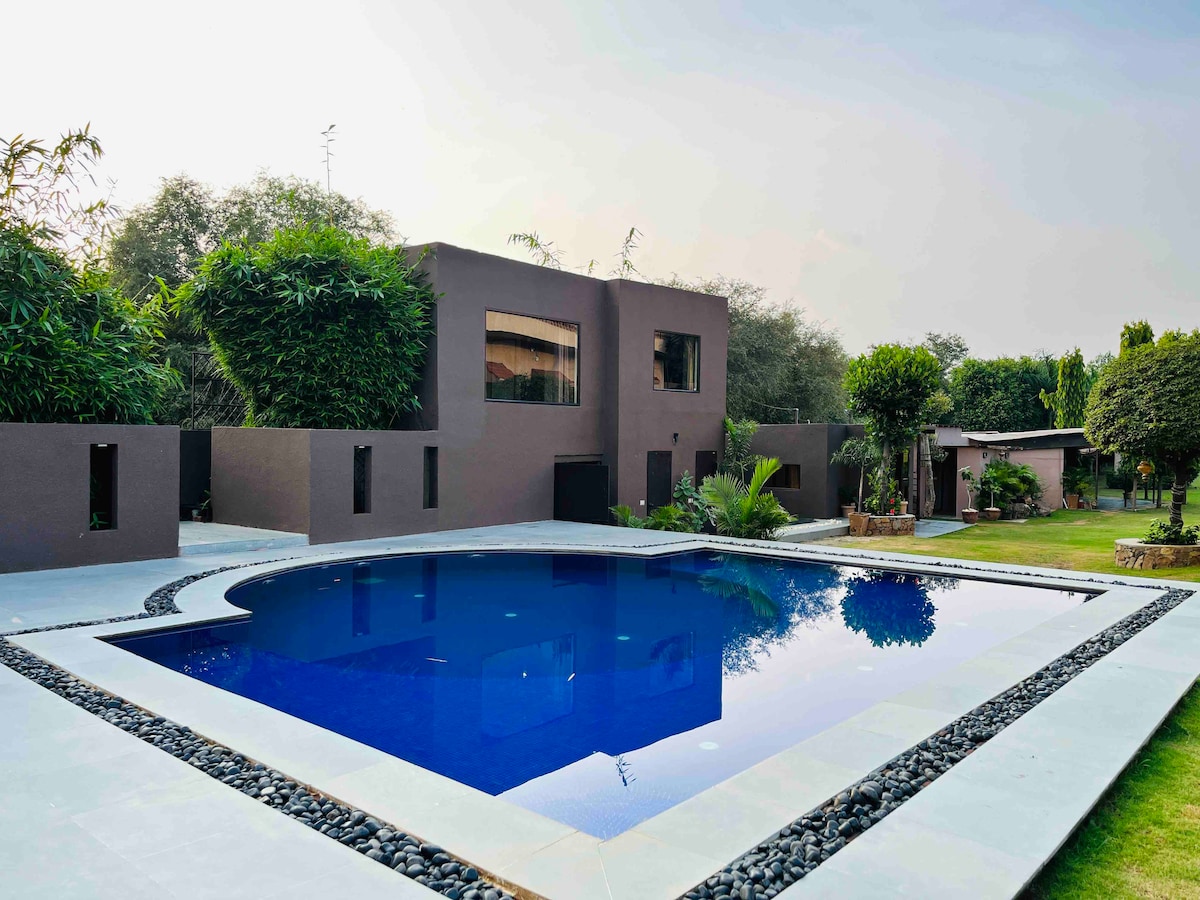 Private Resort In Gurgaon - The Bistendu Resort