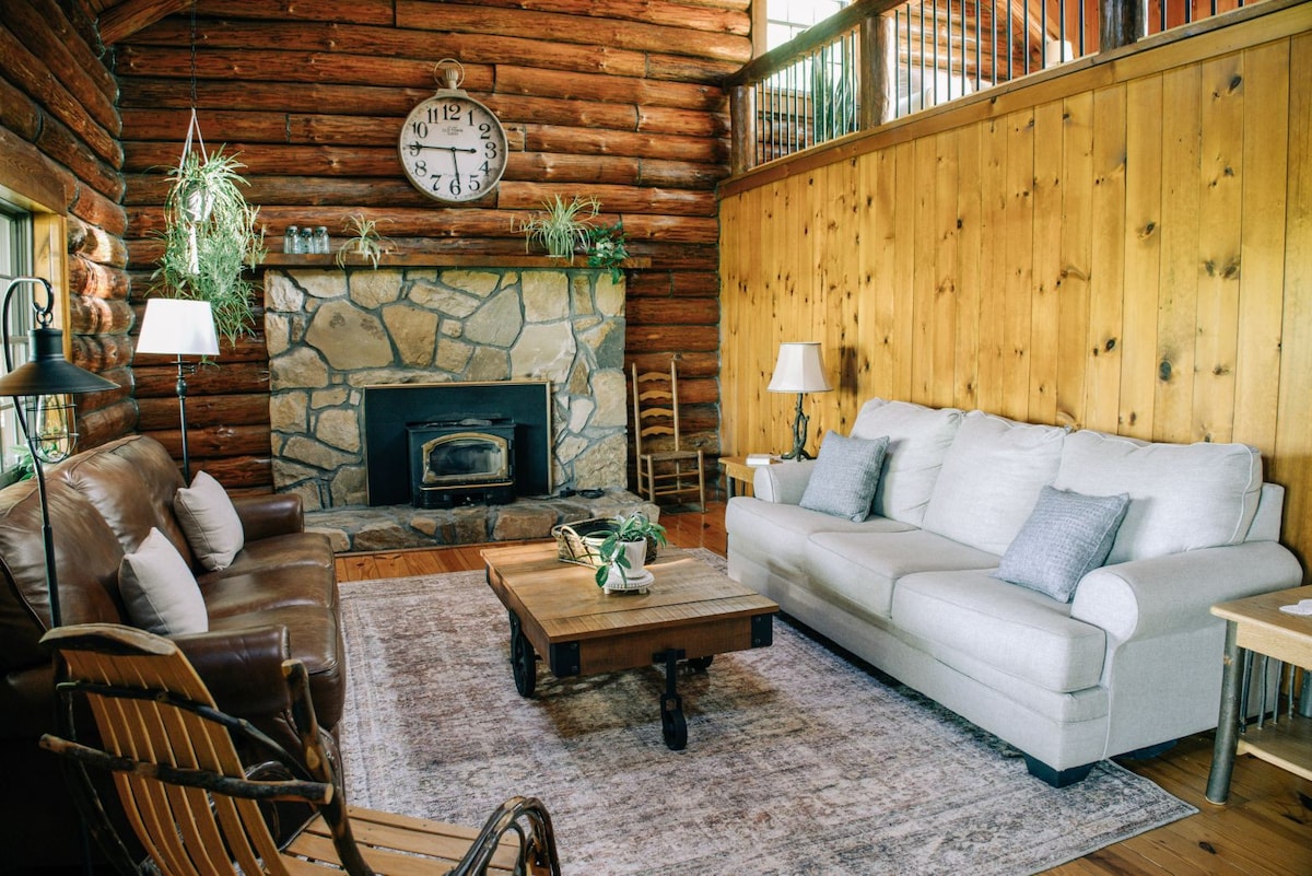 The Cabin at Sleepy Hollow Farm