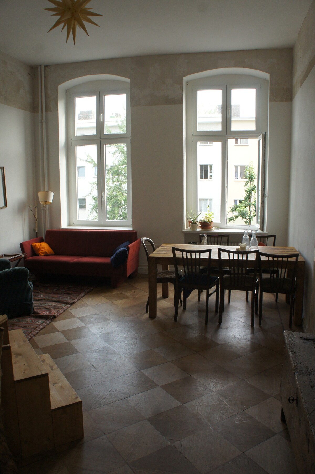 calm and airy spot in kreuzberg (family friendly)