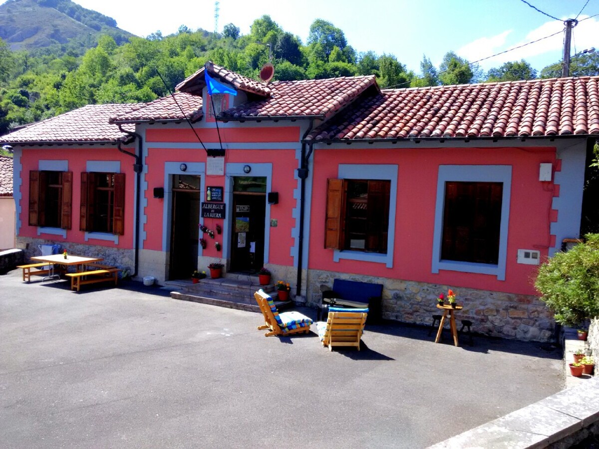 旅舍La Riera de Covadonga