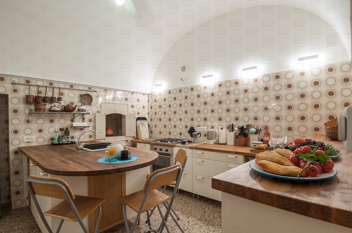 HelloApulia - Spacious Holiday Home with Terrace