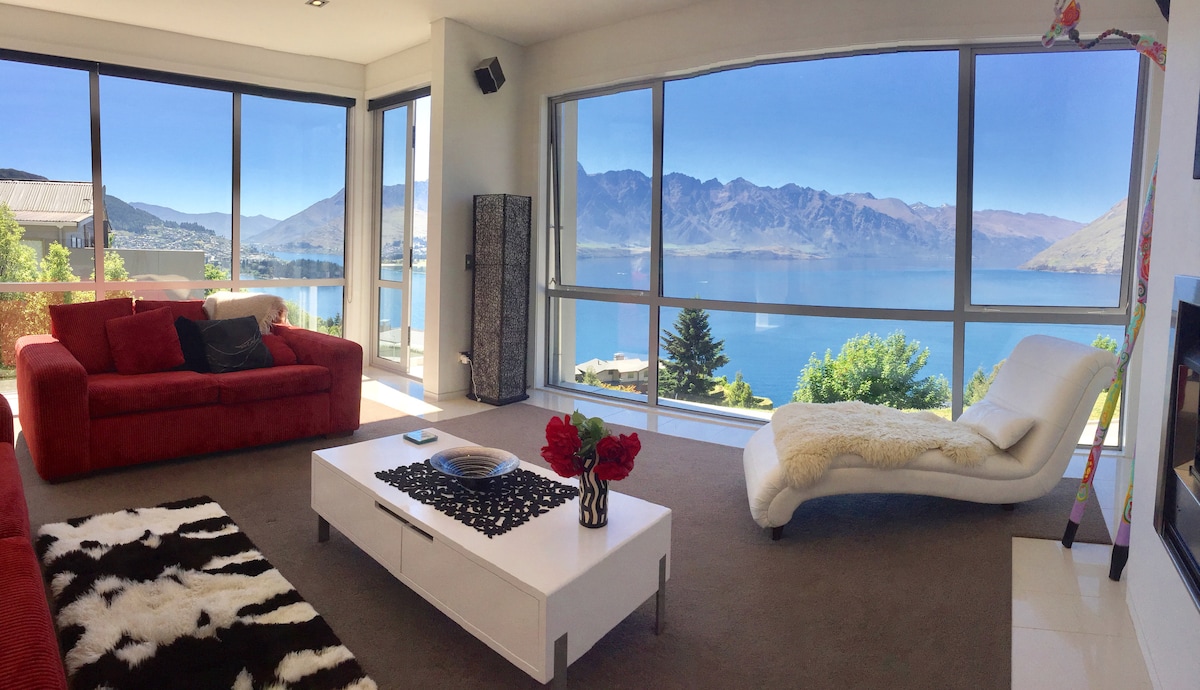 Aspen Heights Villa Queenstown 
New Zealand