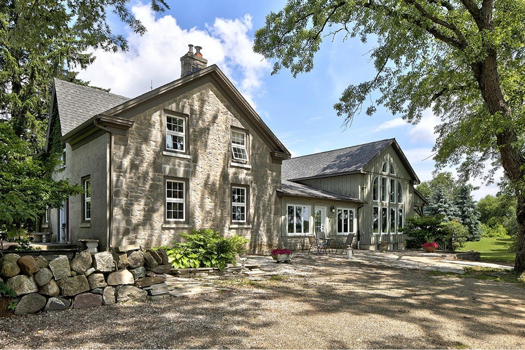 Stone Farm House Spa Retreat