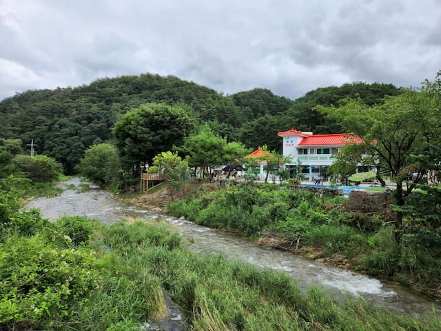 Sinlim-myeon, Weonju的民宿