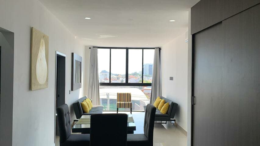 Condo con roof garden, alberca, asador y elevador