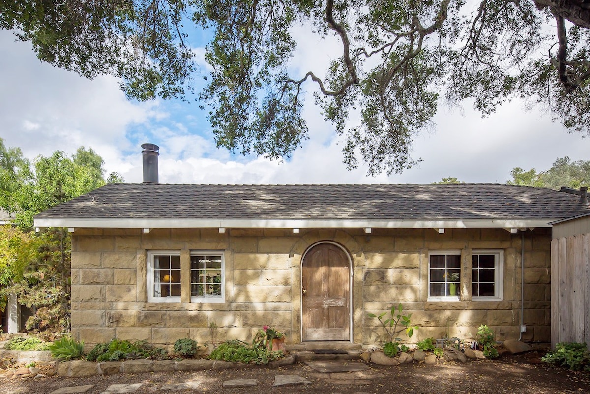 Cozy Stone Cottage