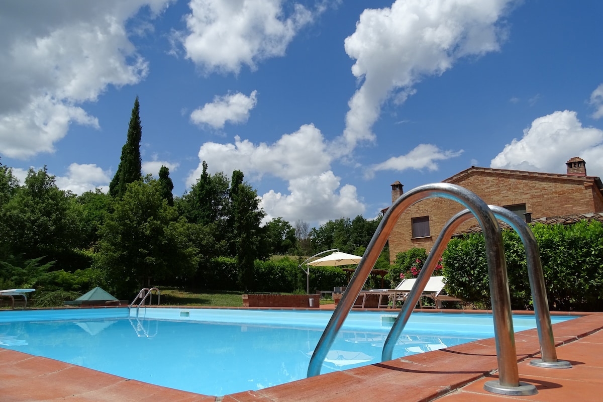 Country House in the Crete Senesi