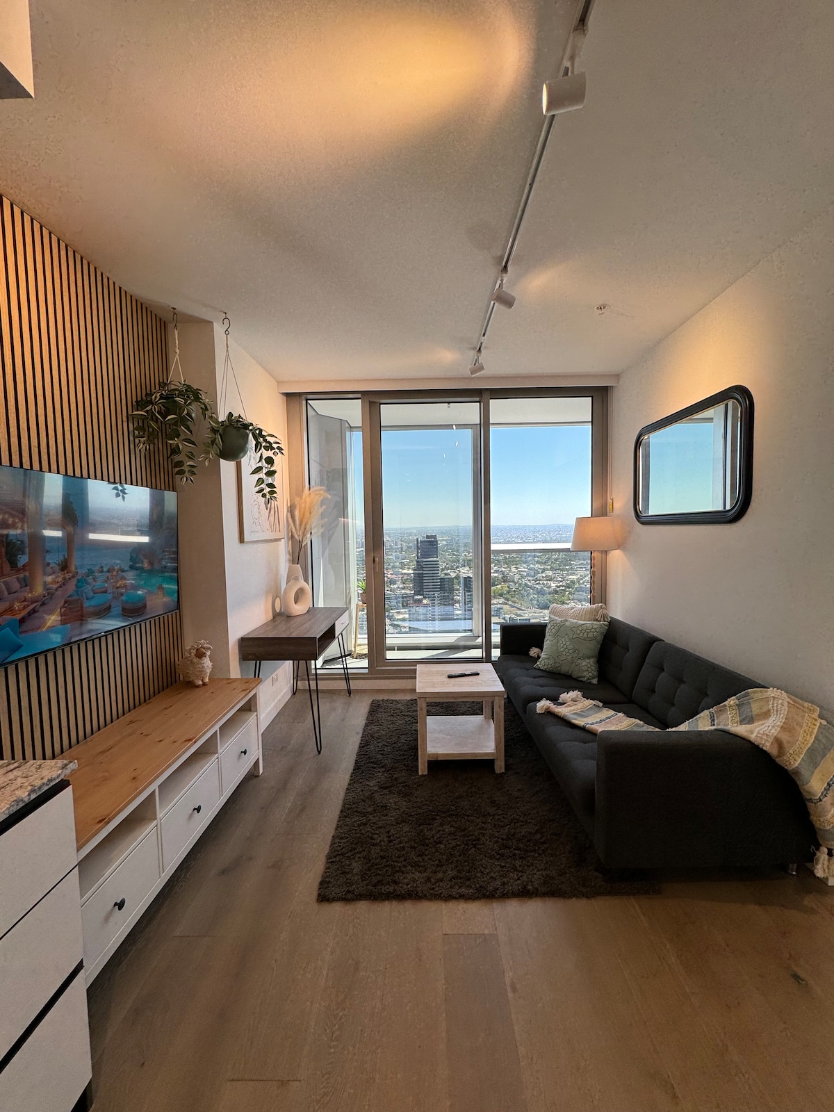 4 Single bed 1 Sofa Bed sleep 6 MEL CBD with Views