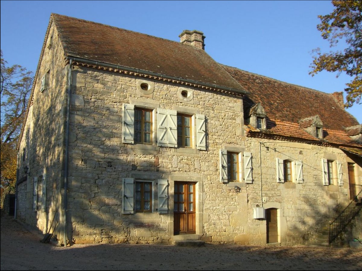 Maison quercynoise au calme