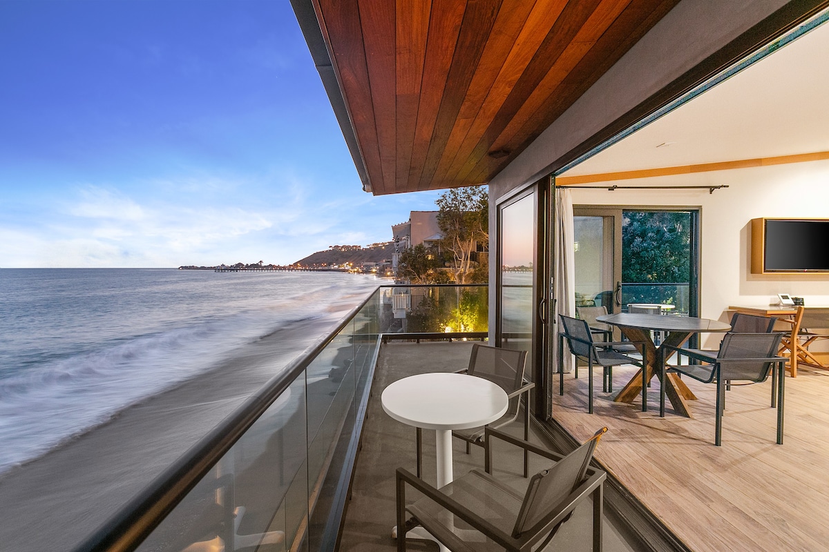 SA海滩套房# 10 -海滨公寓，拥有绝佳景观和私人阳台