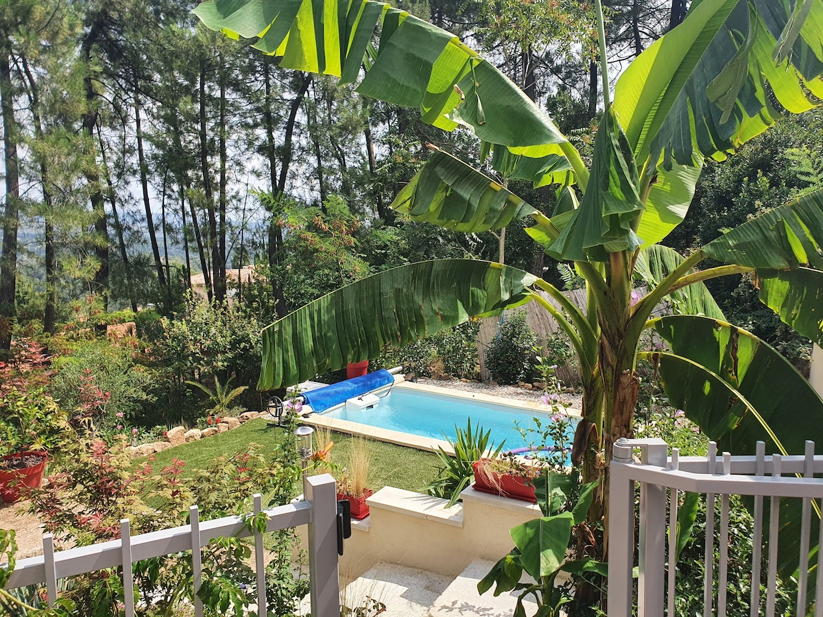 Villa Aubenas avec piscine privée chauffée