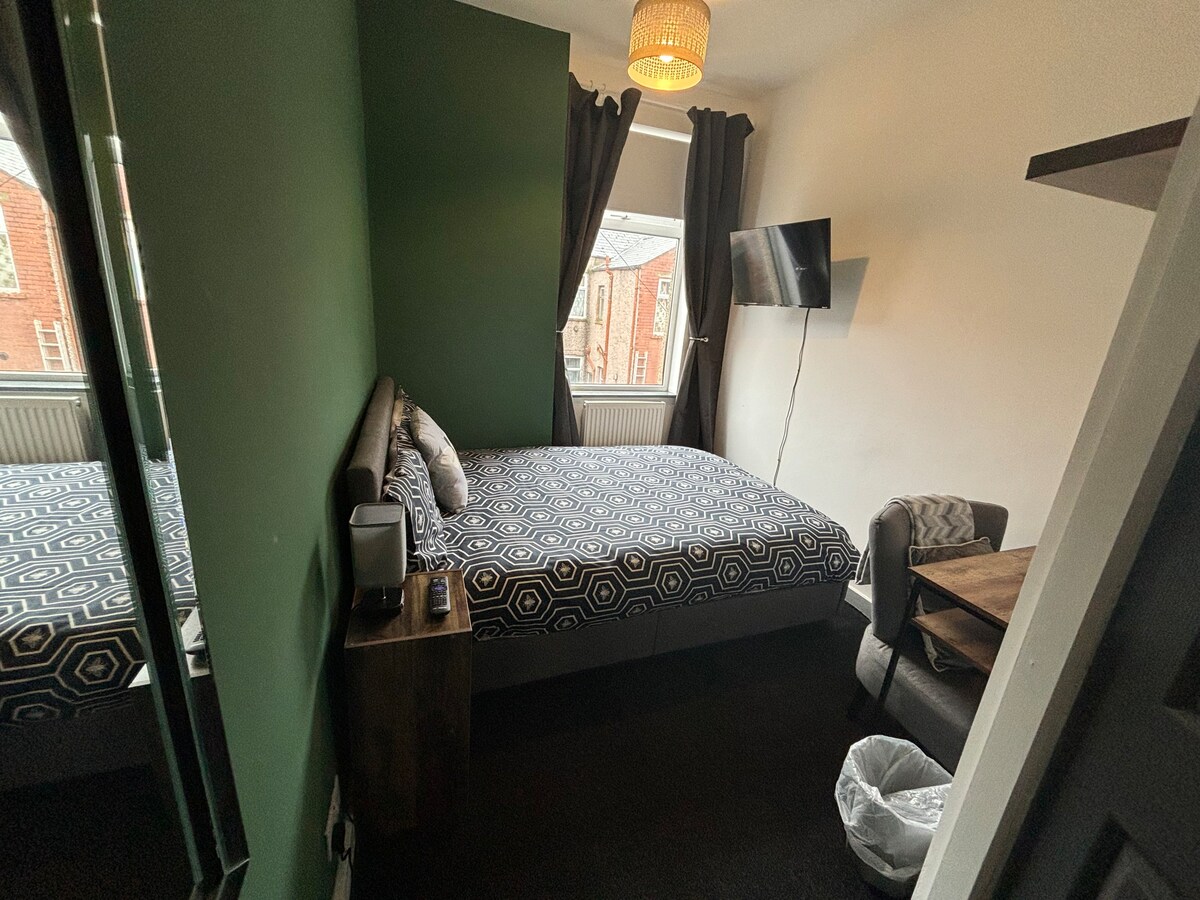 New 2024 serviced En-suite rooms Barrow