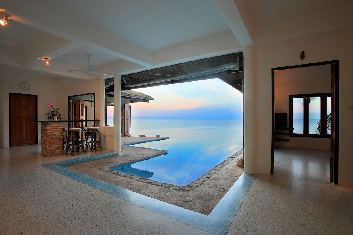 帕岸岛（ Koh Phangan ）白蔚蓝别墅（ White Azure Villa