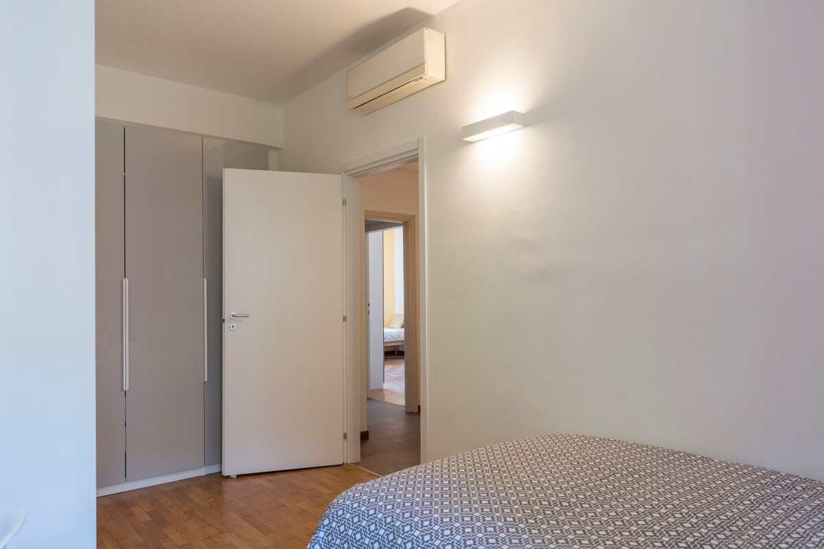 Ca1 - Città Studi带阳台和空调的房间