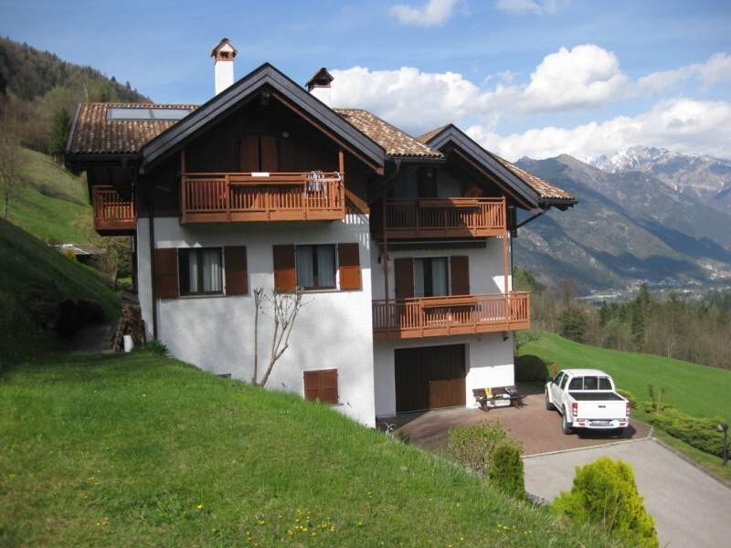 Casa nel verde ai confini di Parco Adamello Brenta