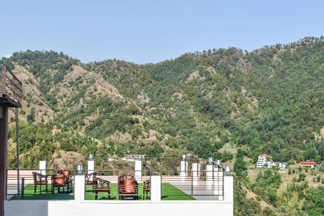 Place Close to Nature near to Shimla for 3 Adults