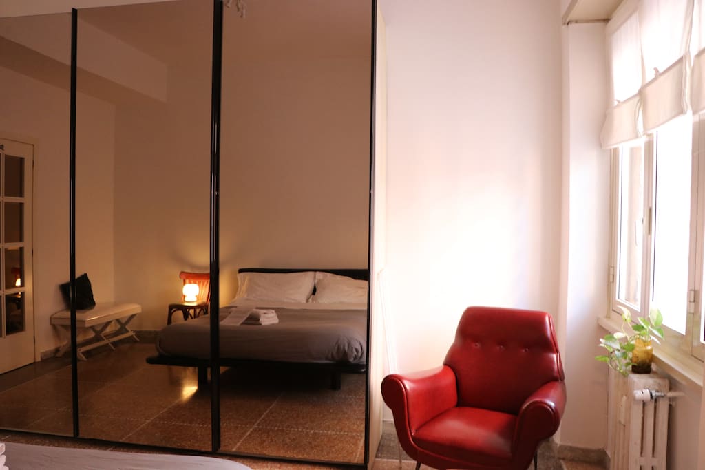 a lovely room in rome centre