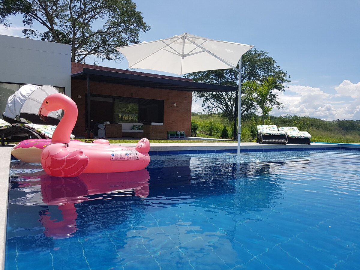 Alquile Finca Cerca al EJE Cafetero, piscina linda