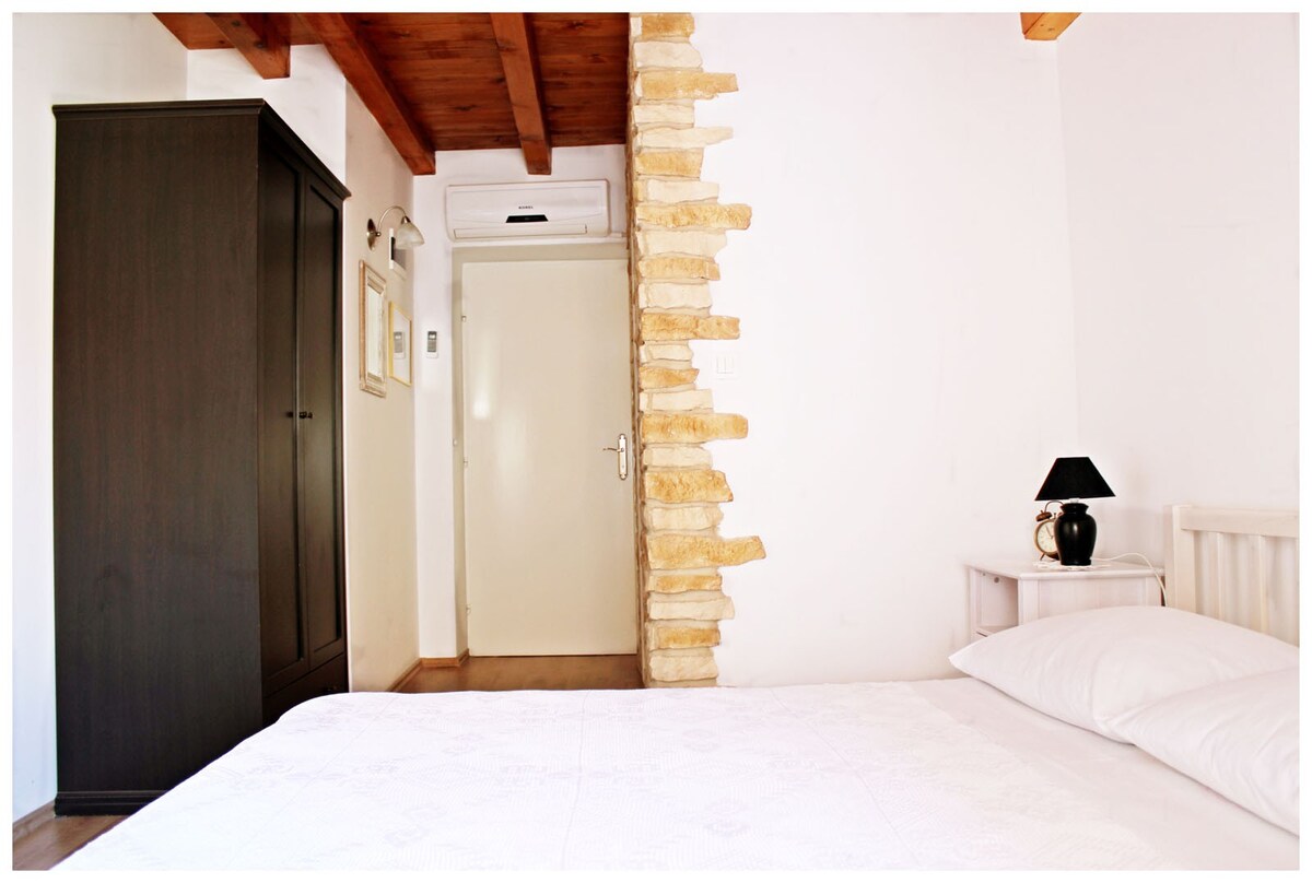 Lovely room in the heart of Trogir