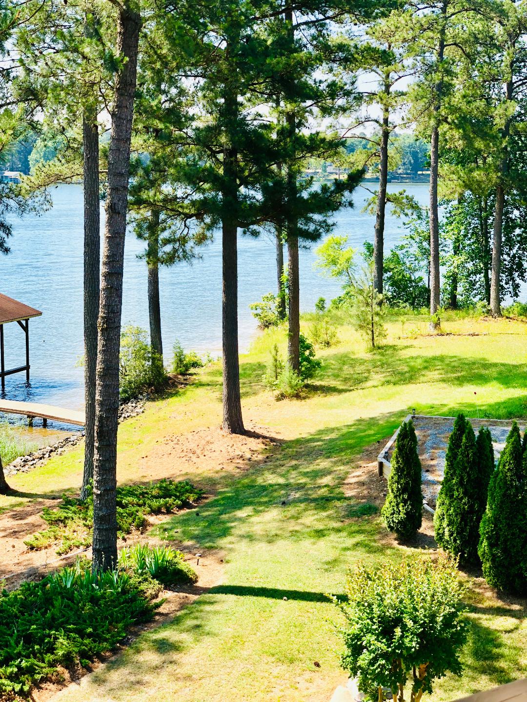 加斯顿湖之家（ Lake Gaston Home ） -海滨-「我们的快乐之地」