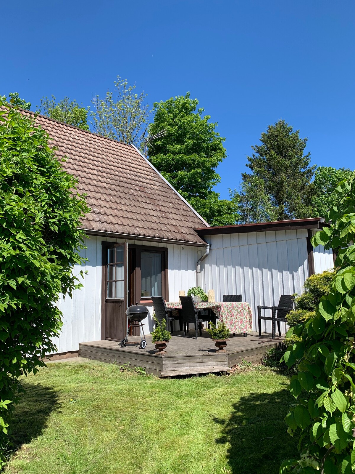 Kinnekulle naturreservat bakom huset, m turridning