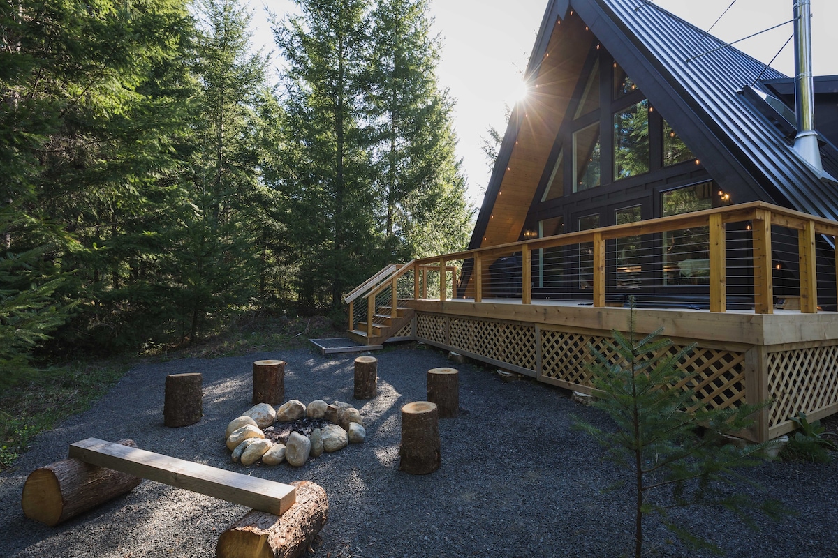 Heartwood Cabin at Mt. Rainier